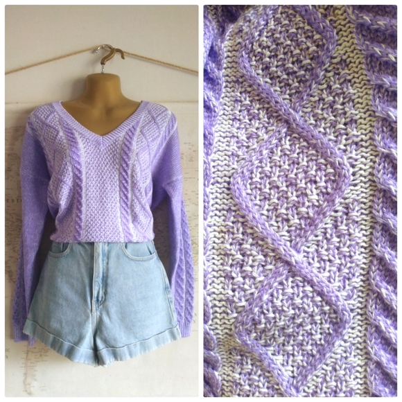 NWOT V-Neck Knit Sweater in Lilac, Size XL - Picture 1 of 4